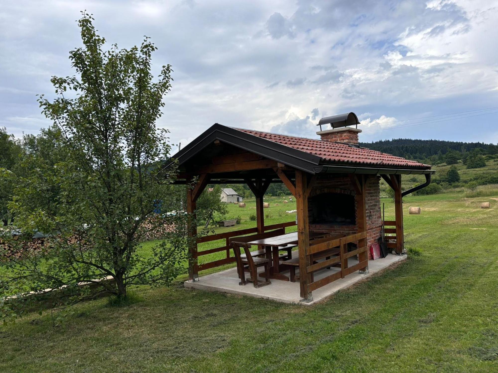 Conjar Villa Saborsko Exteriör bild