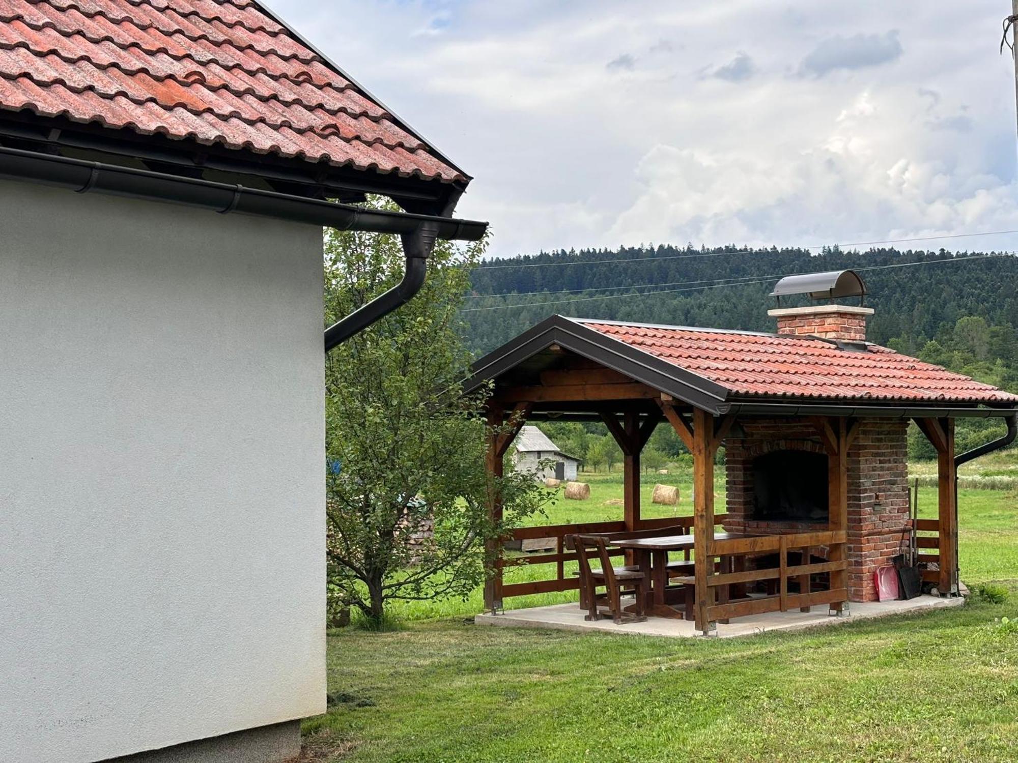 Conjar Villa Saborsko Exteriör bild