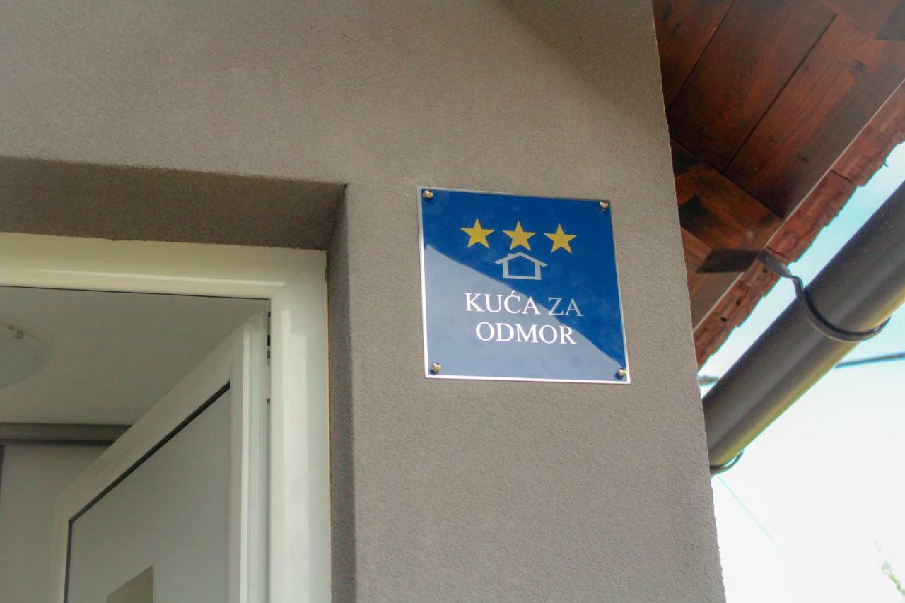 Conjar Villa Saborsko Exteriör bild
