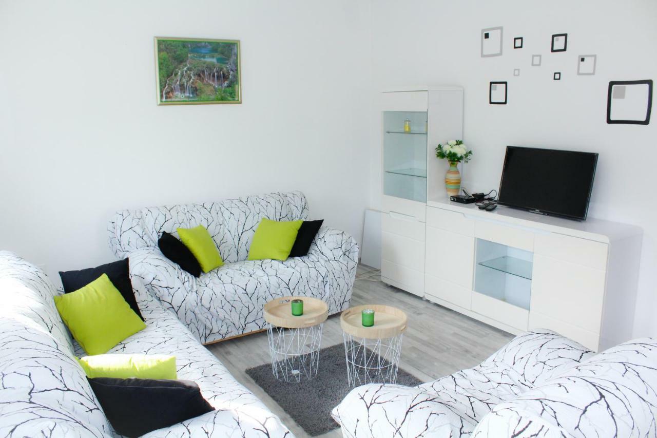 Conjar Villa Saborsko Exteriör bild