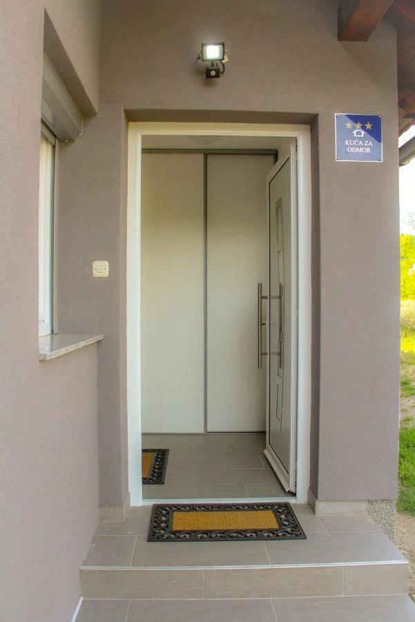 Conjar Villa Saborsko Exteriör bild